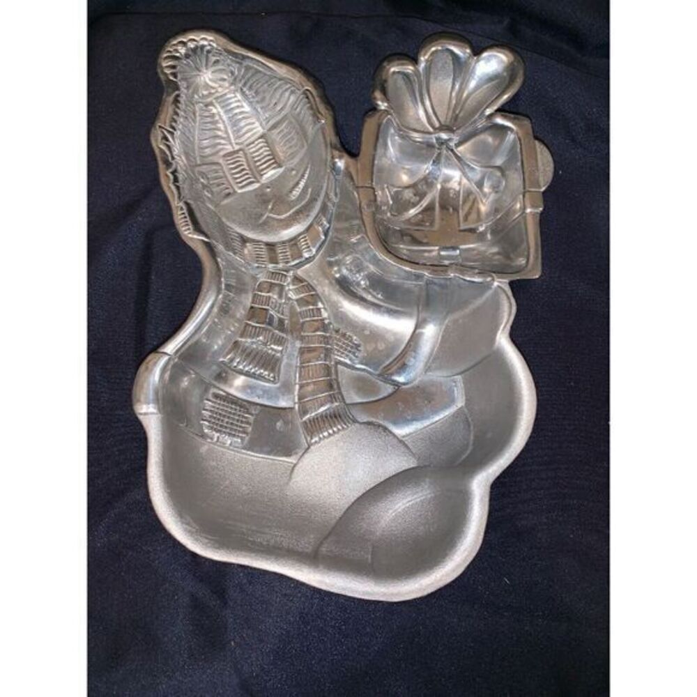 Lenox Yuletide Snowman Chip & Dip‎ Metal Serveware
